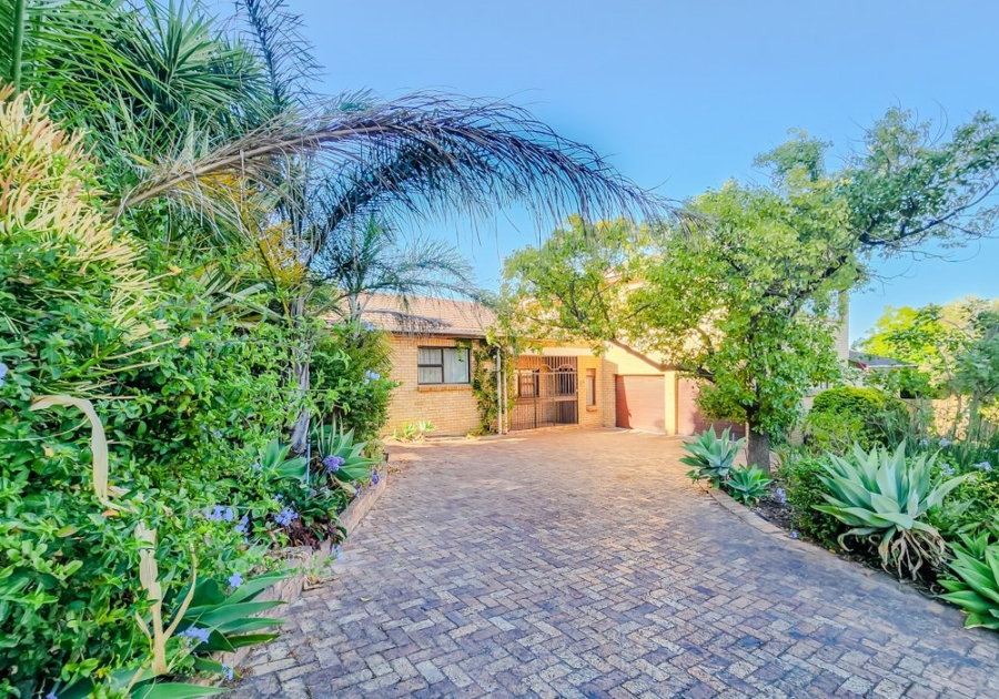 4 Bedroom Property for Sale in Durbanville Western Cape